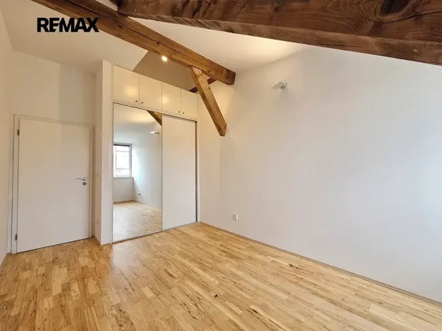 Prodej atypického bytu, Praha - Vršovice, Čeljabinská, 110 m2