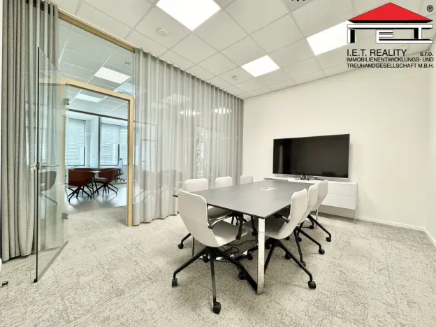 Pronájem kanceláře, Brno, Vídeňská, 342 m2