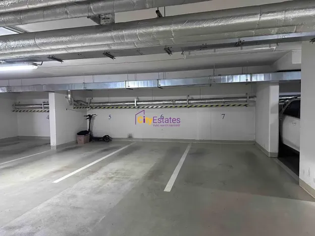 Prodej garážového stání, Praha - Hostivař, Bratislavská, 13 m2