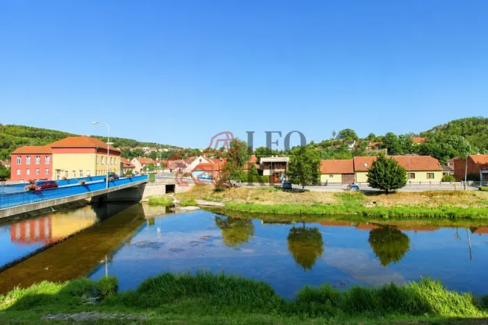 Prodej bytu 2+kk, Oslavany, náměstí 13. prosince, 63 m2