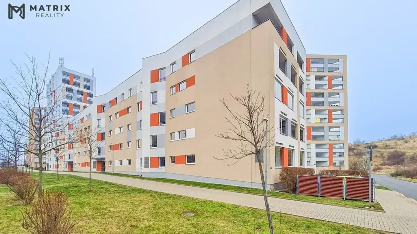 Pronájem bytu 1+kk, Praha - Horní Měcholupy, Hornoměcholupská, 42 m2