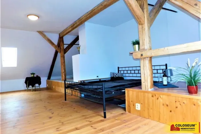 Pronájem rodinného domu, Znojmo, 146 m2
