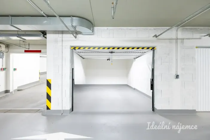 Pronájem bytu 2+kk, Praha - Vysočany, Gerstelova, 55 m2