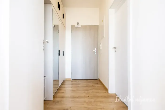 Pronájem bytu 2+kk, Praha - Vysočany, Gerstelova, 55 m2