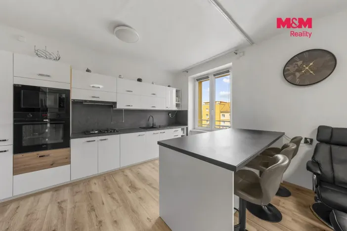 Prodej bytu 3+1, Most, tř. Budovatelů, 76 m2