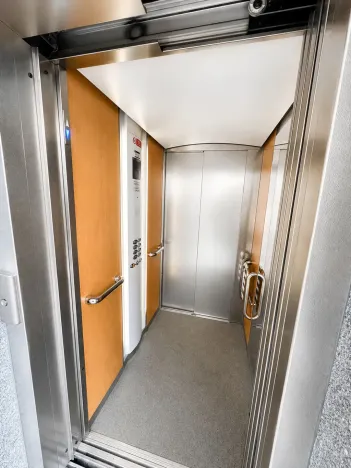 Prodej bytu 1+kk, Karlovy Vary, Jateční, 44 m2