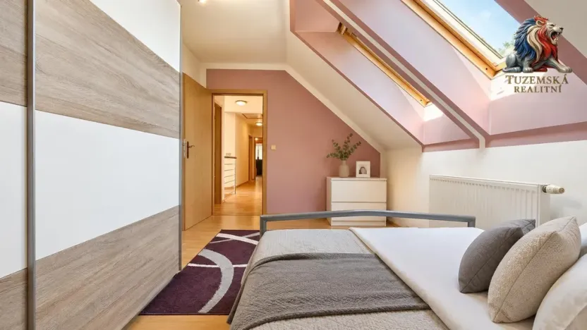 Prodej vícegeneračního domu, Šternberk, Tolstého, 201 m2