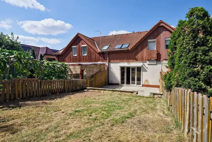 Pronájem rodinného domu, Praha - Štěrboholy, Pod areálem, 324 m2