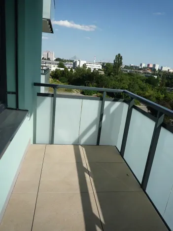 Pronájem bytu 1+kk, Praha - Strašnice, Strančická, 34 m2
