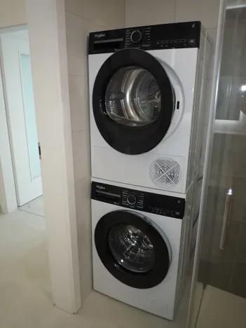 Pronájem bytu 1+kk, Praha - Strašnice, Strančická, 34 m2