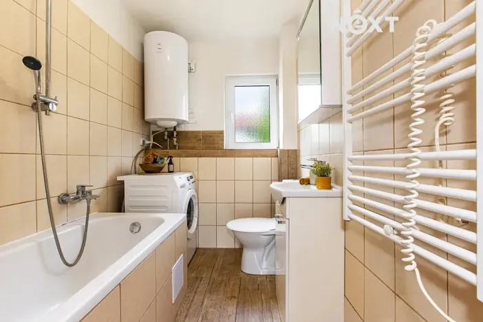Prodej bytu 3+1, Hluboká nad Vltavou, Zvolenovská, 48 m2