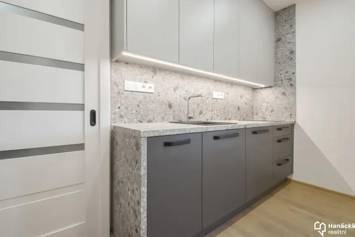 Prodej bytu 1+kk, Olomouc, Masarykova třída, 27 m2