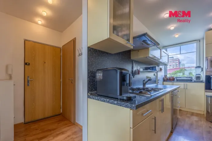 Prodej bytu 3+1, Klášterec nad Ohří, Školní, 68 m2