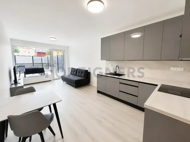 Pronájem bytu 1+kk, Brno, Dornych, 32 m2
