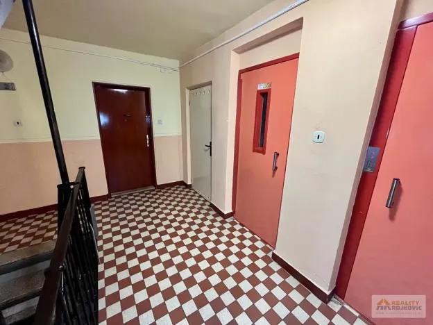 Prodej bytu 3+1, Broumov, Sídliště Křinické, 64 m2