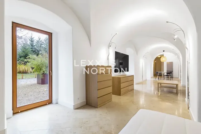 Pronájem bytu 1+kk, Praha - Bubeneč, Mlýnská, 71 m2
