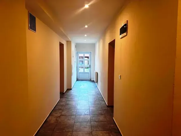 Prodej obchodního prostoru, Nový Jičín, Dolní brána, 22 m2