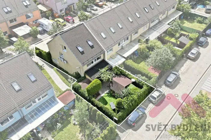 Prodej rodinného domu, Nupaky, K Parku, 160 m2