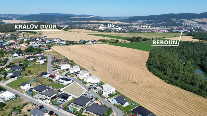 Prodej pozemku pro bydlení, Králův Dvůr - Křižatky, Na Vinohradech, 714 m2