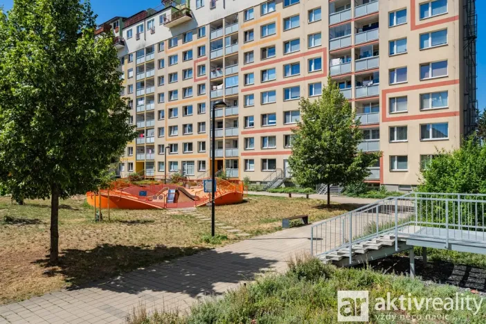 Prodej bytu 3+1, Praha - Letňany, Malkovského, 75 m2