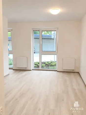 Pronájem bytu 1+kk, Brno - Židenice, Líšeňská, 40 m2