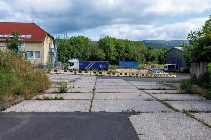 Prodej komerční nemovitosti, Dubí, Horská, 3047 m2
