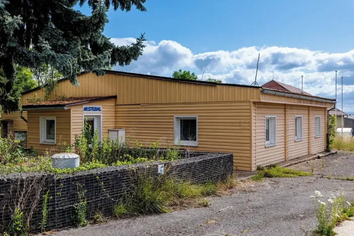 Prodej výrobních prostor, Dubí, Horská, 3047 m2