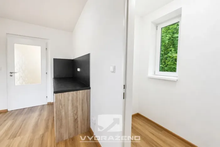 Prodej bytu 6+kk a větší, Stará Paka - Ústí, 300 m2