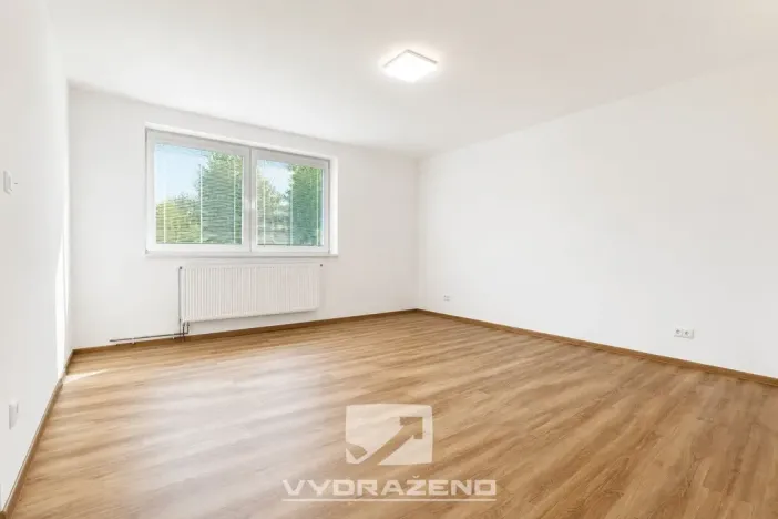 Prodej bytu 6+kk a větší, Stará Paka - Ústí, 300 m2