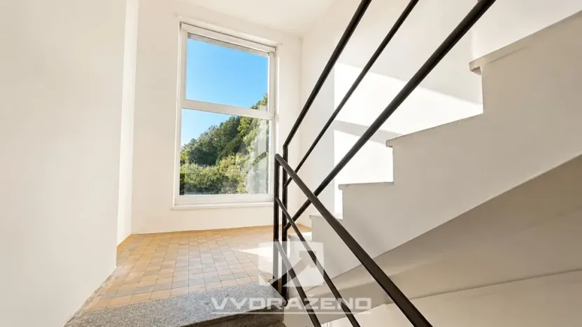 Prodej bytu 6+kk a větší, Stará Paka - Ústí, 300 m2