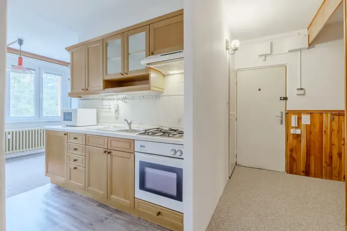 Pronájem bytu 3+1, Praha - Podolí, Na Zvoničce, 61 m2