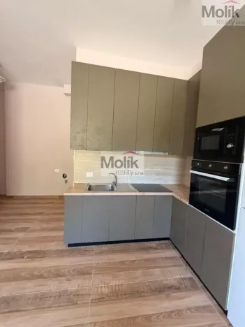 Prodej bytu 1+kk, Durrës, 43 m2