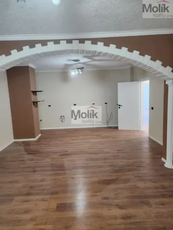 Prodej bytu 4+kk, Drač, 150 m2