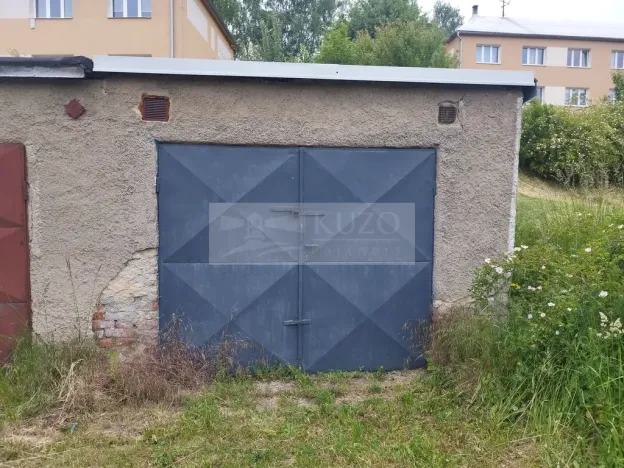 Pronájem garáže, Břidličná, 28 m2