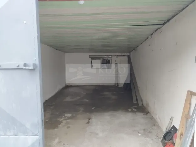 Pronájem garáže, Břidličná, 28 m2