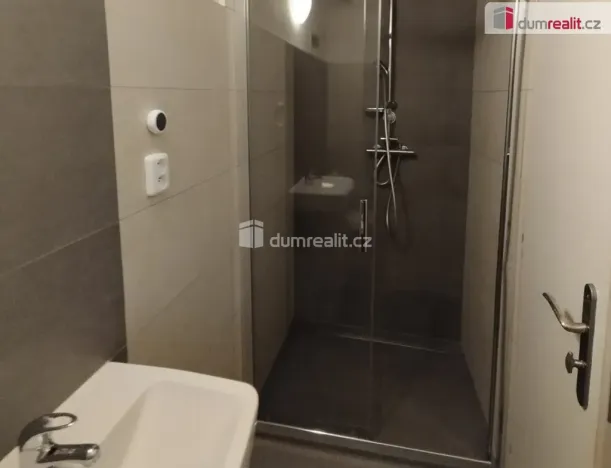 Pronájem bytu 1+1, Praha - Smíchov, Plzeňská, 34 m2