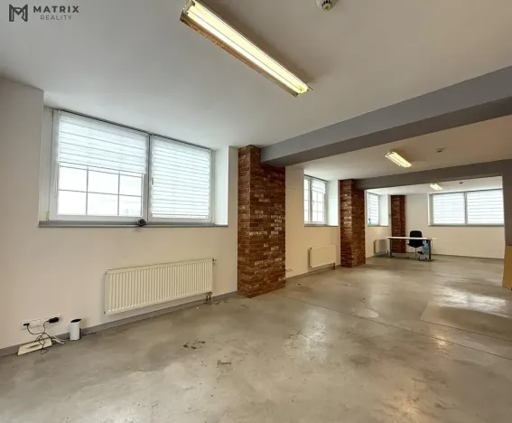 Pronájem obchodního prostoru, Praha - Čakovice, Cukrovarská, 468 m2