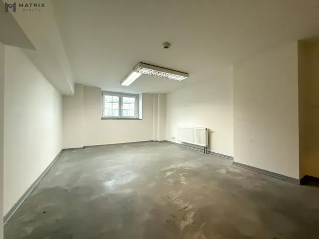 Pronájem obchodního prostoru, Praha - Čakovice, Cukrovarská, 468 m2