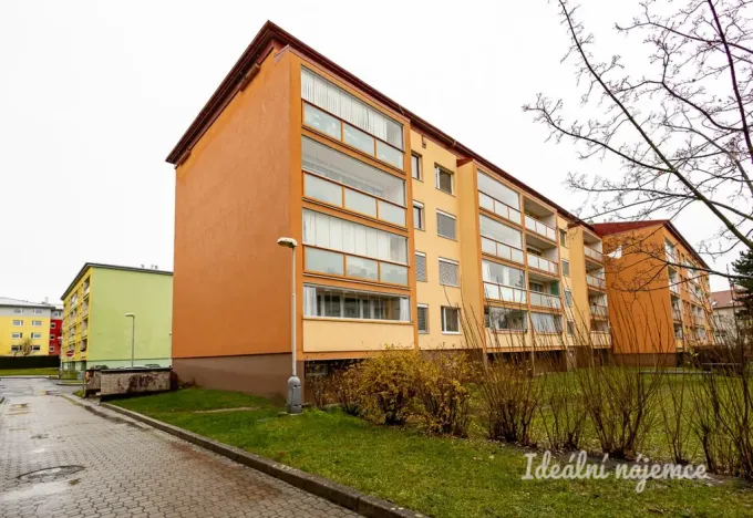 Pronájem bytu 4+1, Praha - Vinoř, Uherská, 86 m2