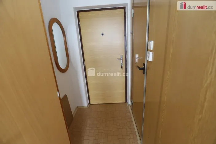 Pronájem bytu 1+kk, Karlovy Vary - Rybáře, U Koupaliště, 27 m2