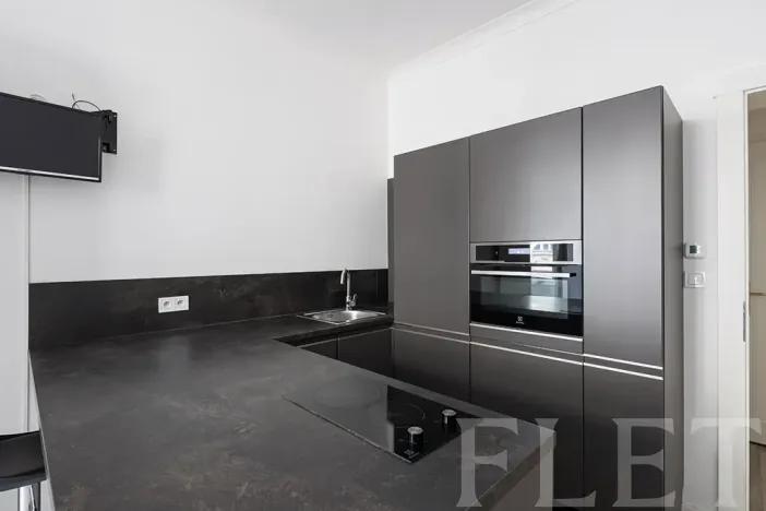 Pronájem bytu 1+kk, Praha - Žižkov, Slavíkova, 27 m2