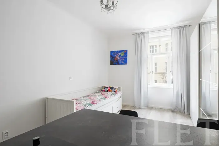 Pronájem bytu 1+kk, Praha - Žižkov, Slavíkova, 27 m2