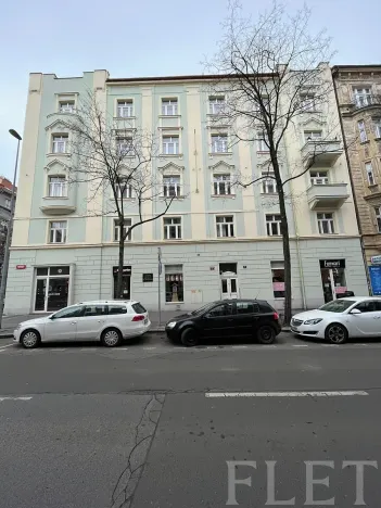 Pronájem bytu 1+kk, Praha - Žižkov, Slavíkova, 27 m2