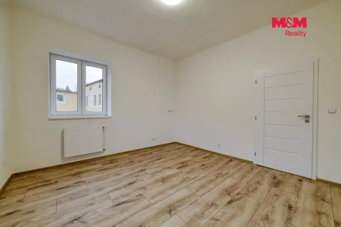 Pronájem bytu 3+kk, Luby, Revoluční, 71 m2