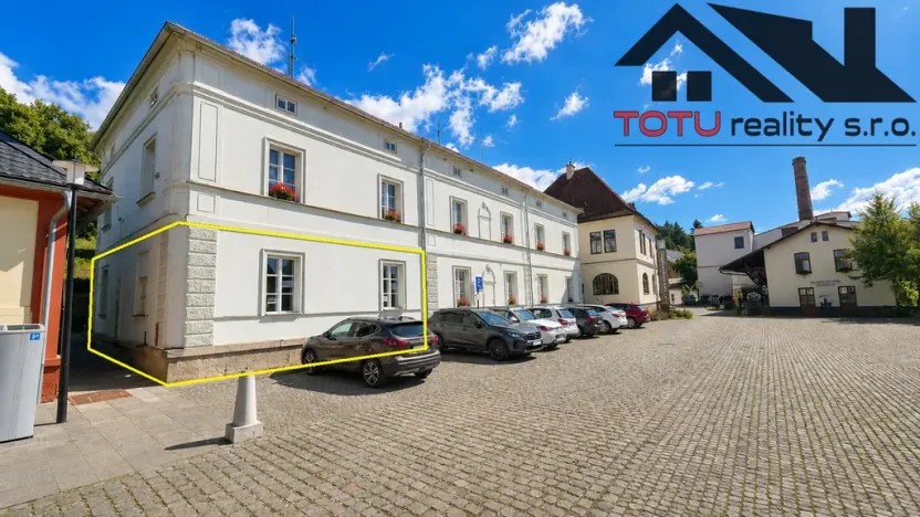 Prodej bytu 3+1, Kuks, 91 m2