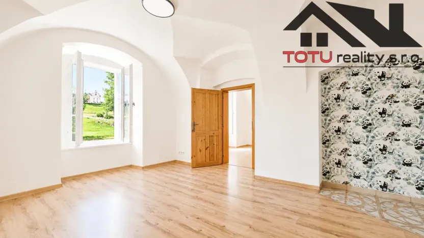 Prodej bytu 3+1, Kuks, 91 m2