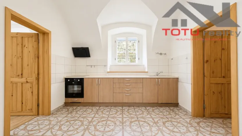 Prodej bytu 3+1, Kuks, 91 m2