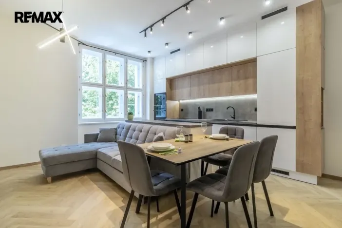 Pronájem bytu 2+kk, Praha - Bubeneč, Terronská, 62 m2