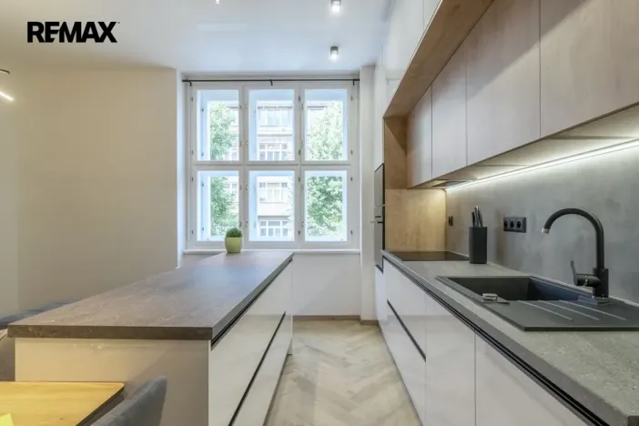 Pronájem bytu 2+kk, Praha - Bubeneč, Terronská, 62 m2