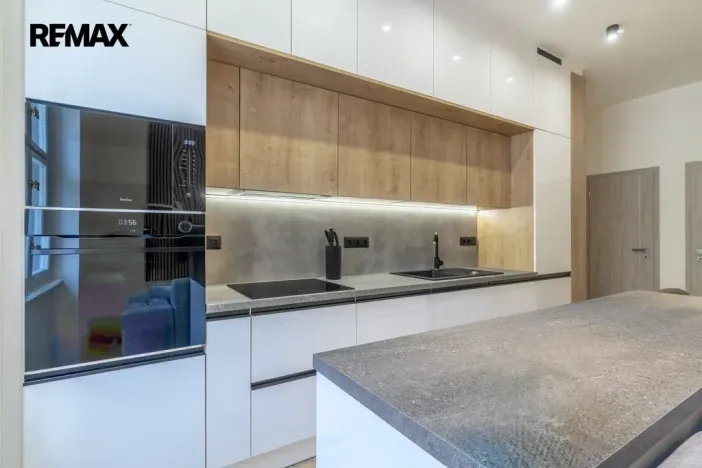 Pronájem bytu 2+kk, Praha - Bubeneč, Terronská, 62 m2
